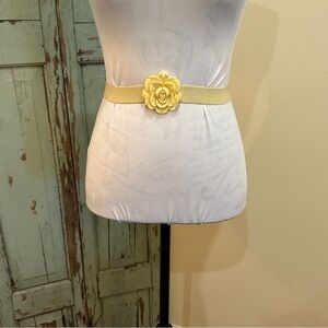 Vintage‎ Y2K 80s Butter Yellow Flower Rosette Buckle Waist Belt Stretchy